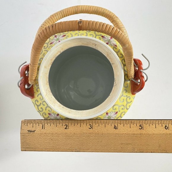 1972 Chinese Famille Juane Yellow Floral Enamel Jingdezhen Coffee Pot For PARTS - Picture 11 of 12